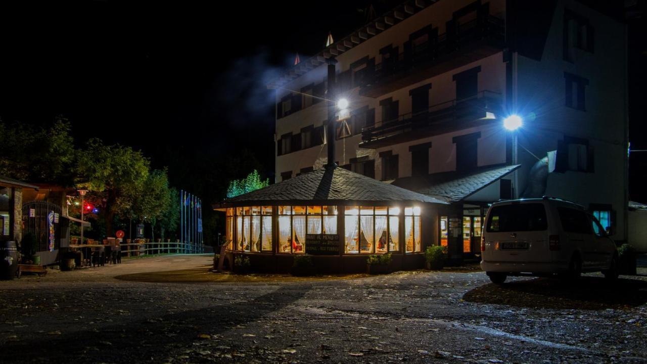Hostal Les Fonts Castellar De N'Hug Dış mekan fotoğraf